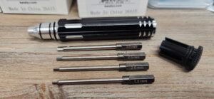 20260304_161151 Mango destornillador 4 puntas